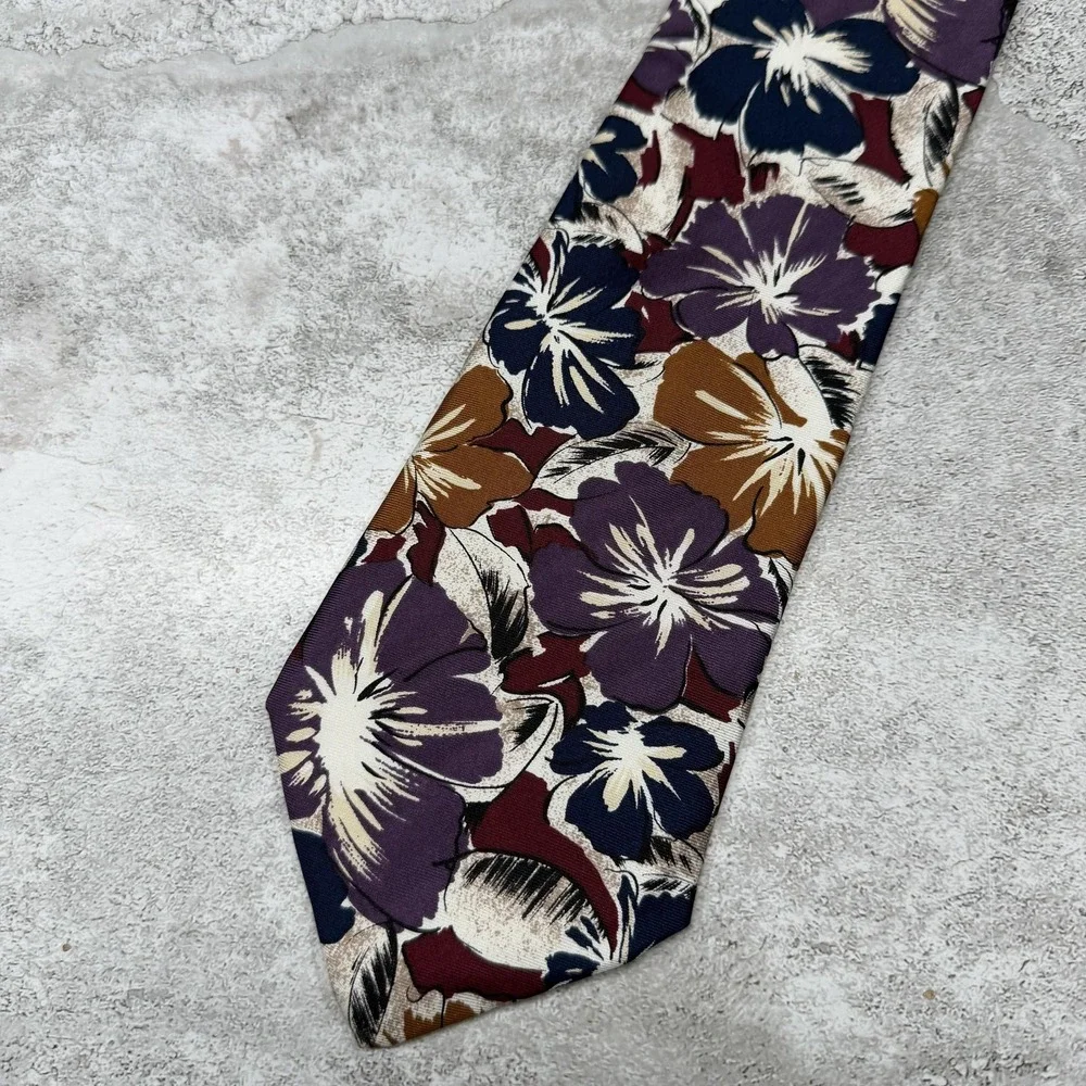 Christian Dior 100% Silk Tie Mens One Size Multicolor Floral Made In USA Necktie